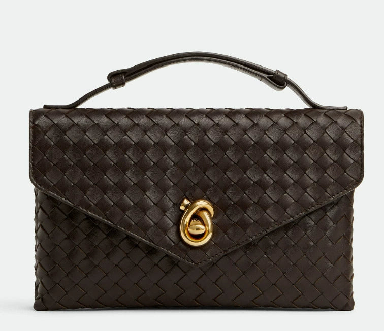 Aria Clutch